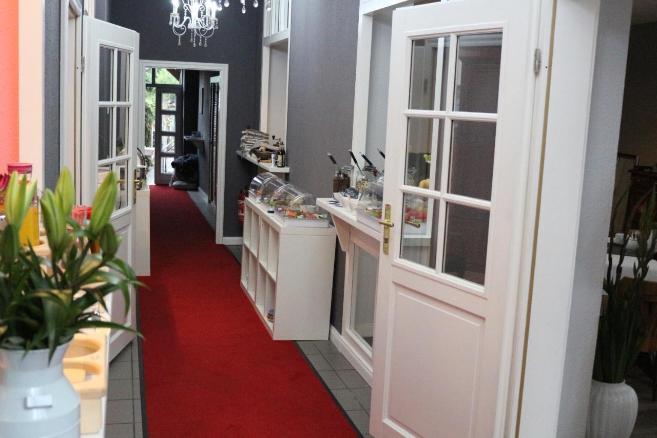 Altstadtcafe Und Pension Хафельберг Экстерьер фото